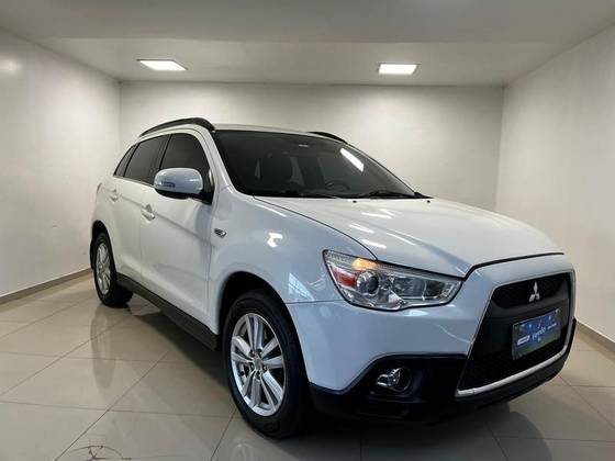 MITSUBISHI ASX 2.0 4X2 16V GASOLINA 4P AUTOMÁTICO MITSUBISHI ASX 2.0 4X2 16V GASOLINA 4P AUTOMÁTICO